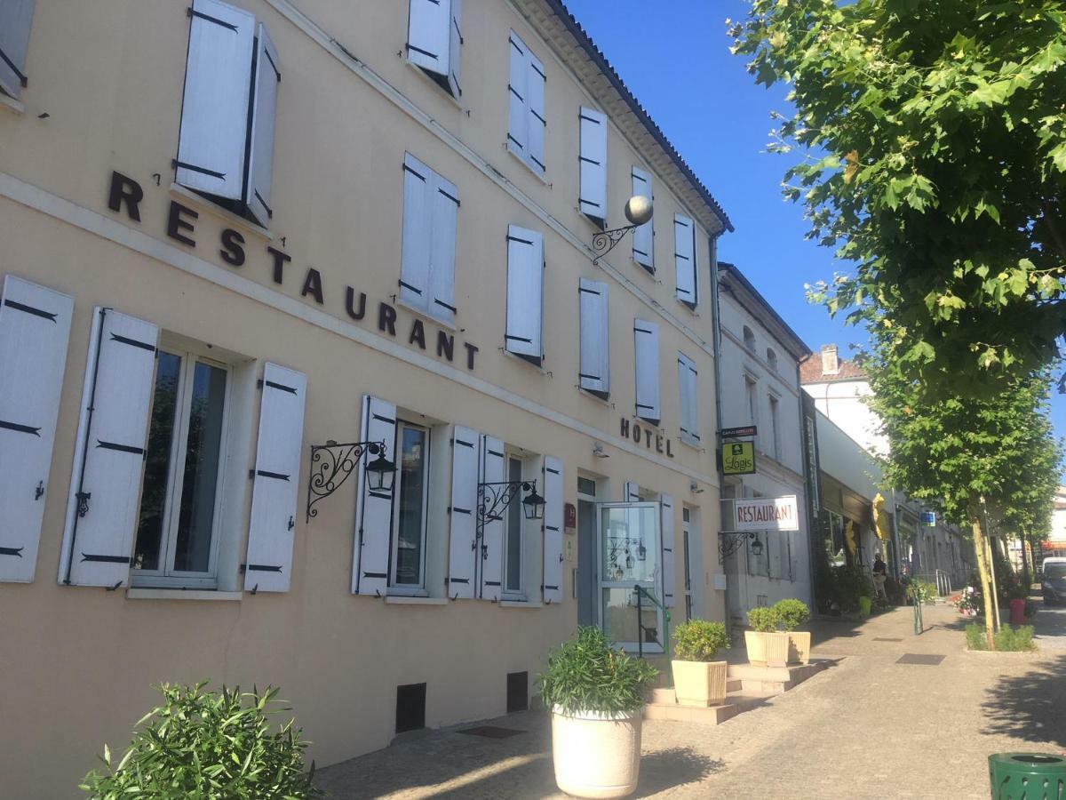 Hotel Restaurant La Boule D'Or Barbezieux-Saint-Hilaire Buitenkant foto